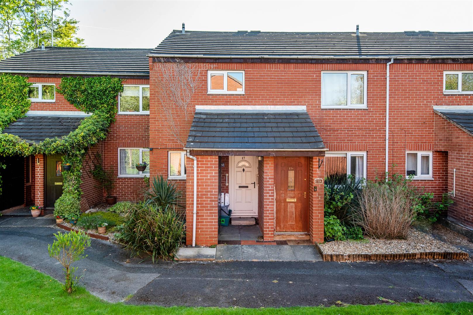 2 bed property in Greystones, Leyland